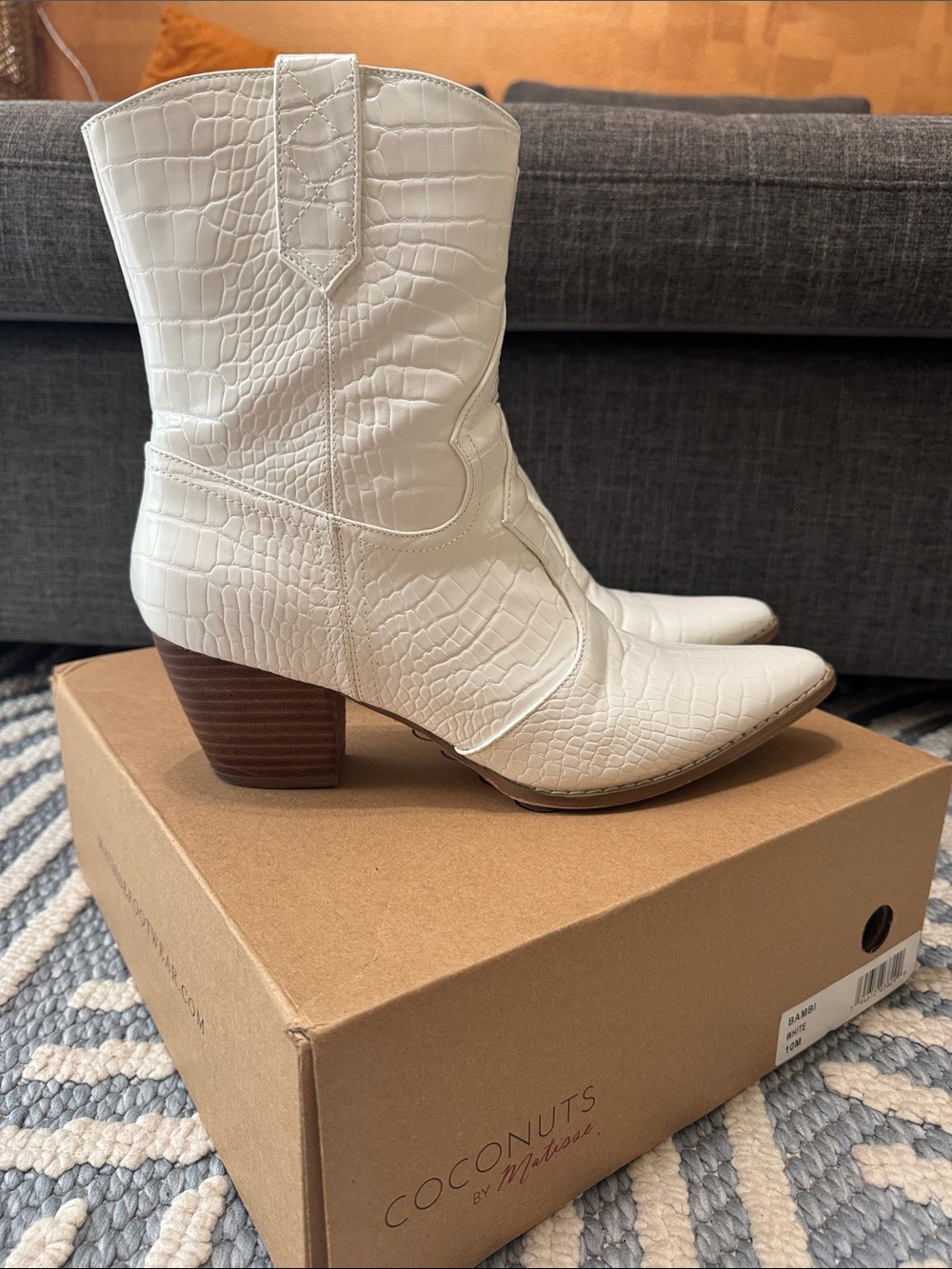 Coconuts by Matisse Bambi White Croc Embossed Western Boots Size 10